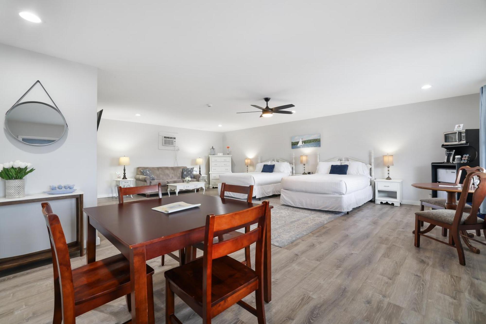 East Shore Lodging Hawley Bagian luar foto