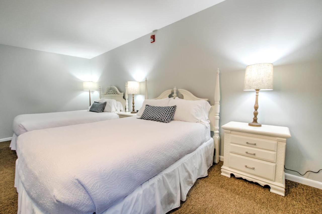 East Shore Lodging Hawley Bagian luar foto