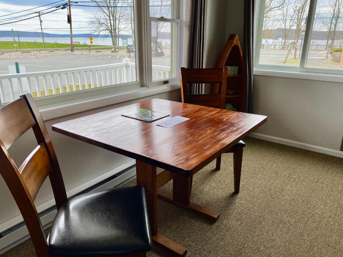East Shore Lodging Hawley Bagian luar foto